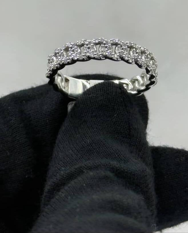 Ring - - 18
