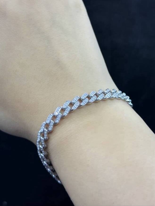 Bracelet - -