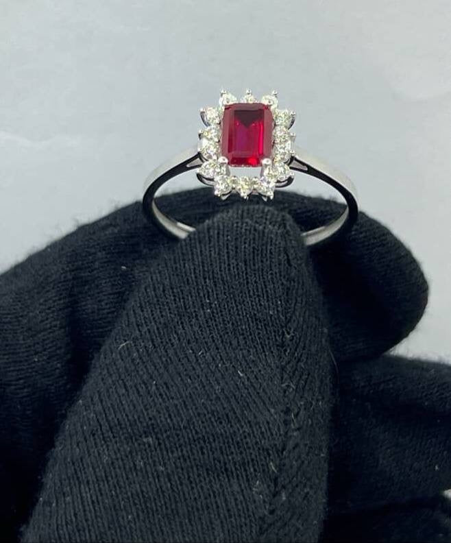 Ring - - 18