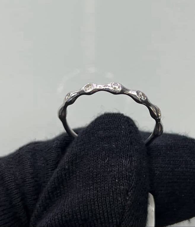 Ring - - 18