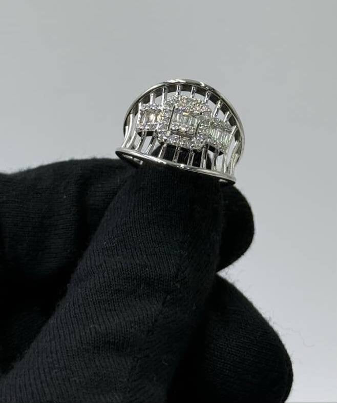 Ring - - 18
