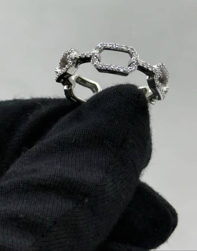 Ring - - 18