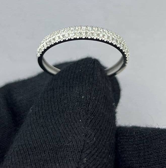 Ring - -