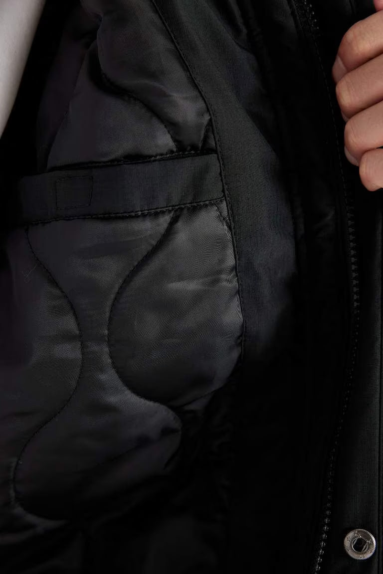 Regular Fit Puffer Jacket - -