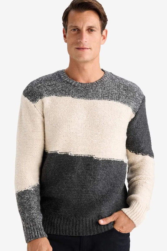 Standard Fit Crew Neck Knitwear Pullover - -