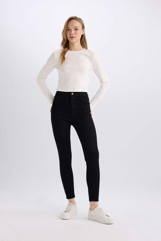 High Waist Ankle Length Jegging Jeans - - Black