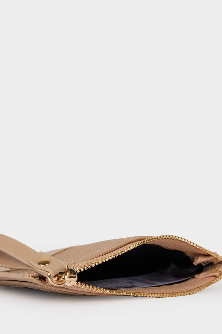 Woman Faux Leather Wallets - -
