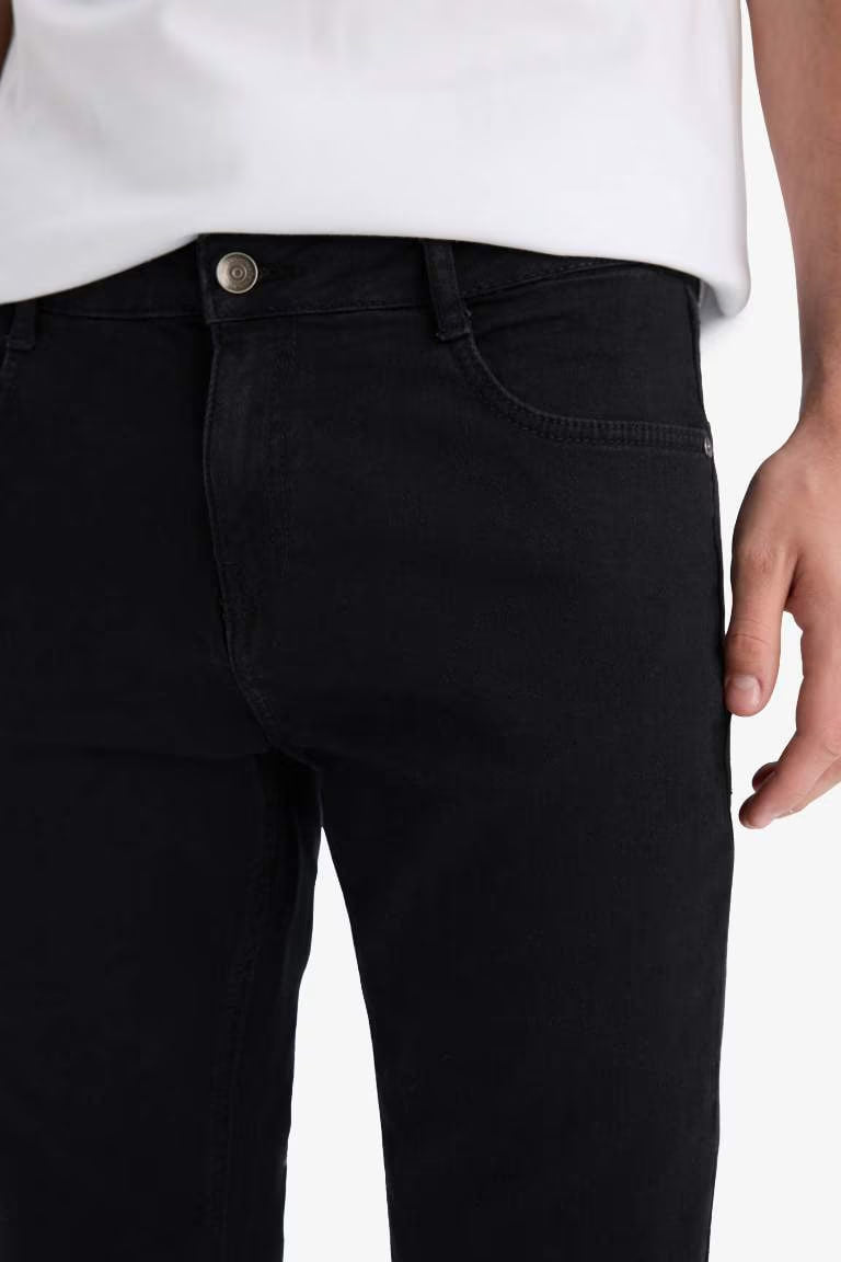 Sergio Regular Fit Regular Waist Straight Leg Jeans - -