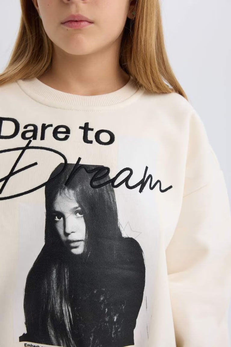 Girl Oversize Fit Crew Neck Printed Sweatshirt - -