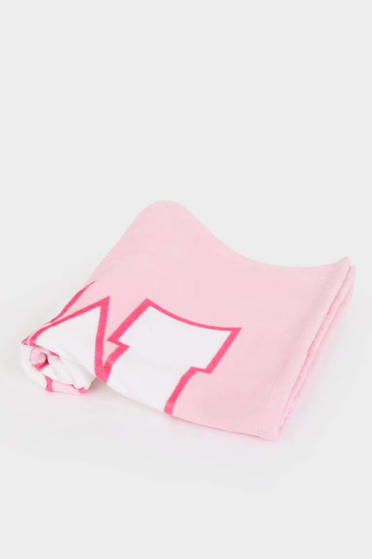 Girl Patterned Woven Towel - -