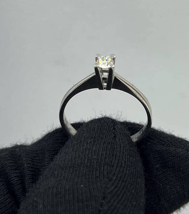 RING - - 18