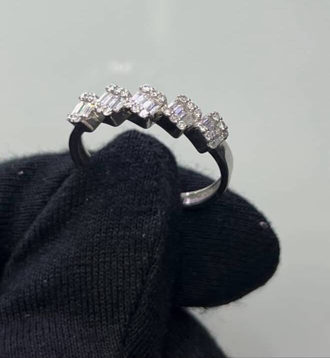 RING - - 18