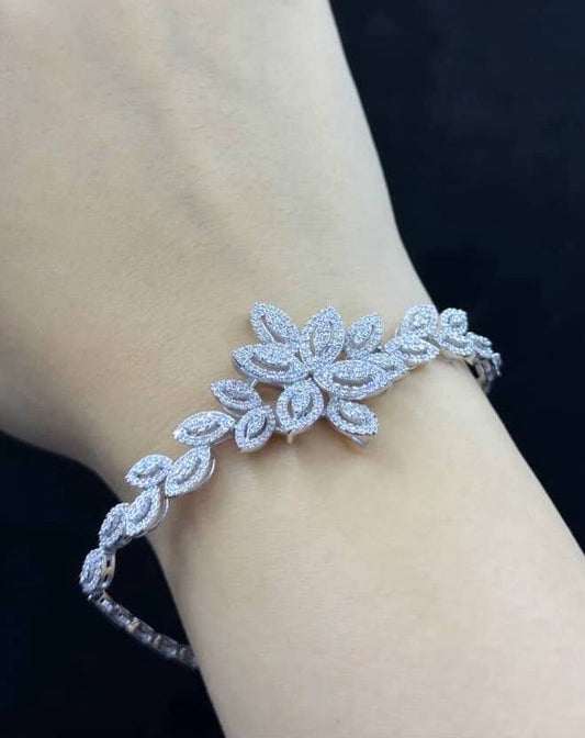 Bracelet - -