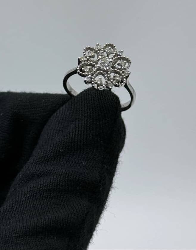 Ring - - 18