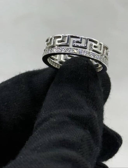 Ring - - 18
