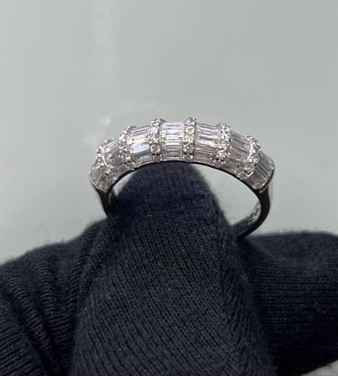 Ring - - 18
