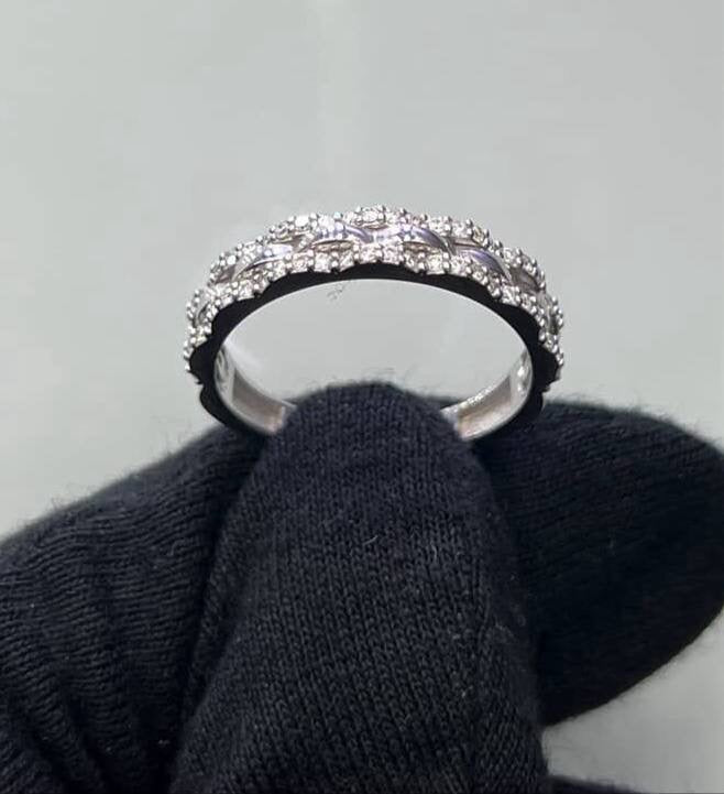 Ring - - 18