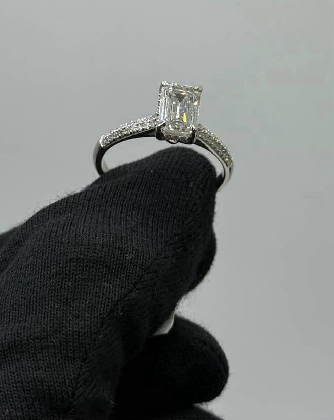 Ring - - 18