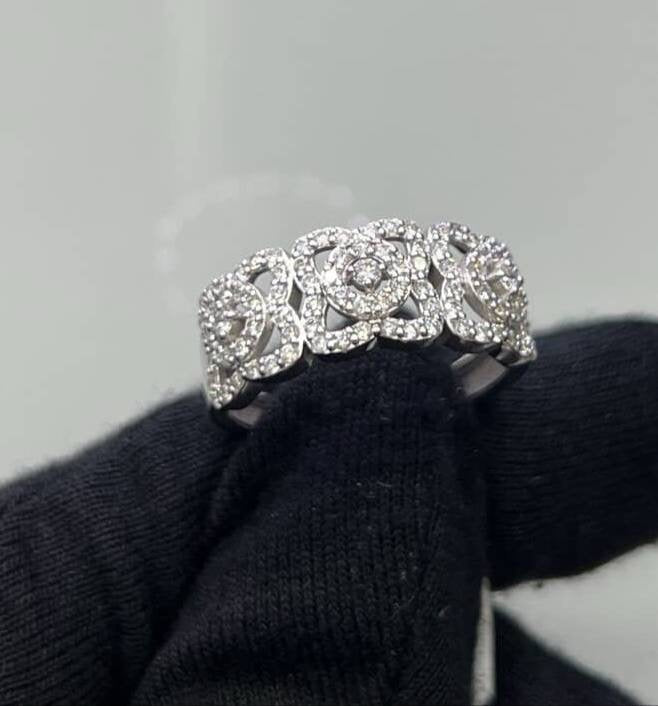 Ring - - 18