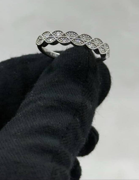 Ring - - 18