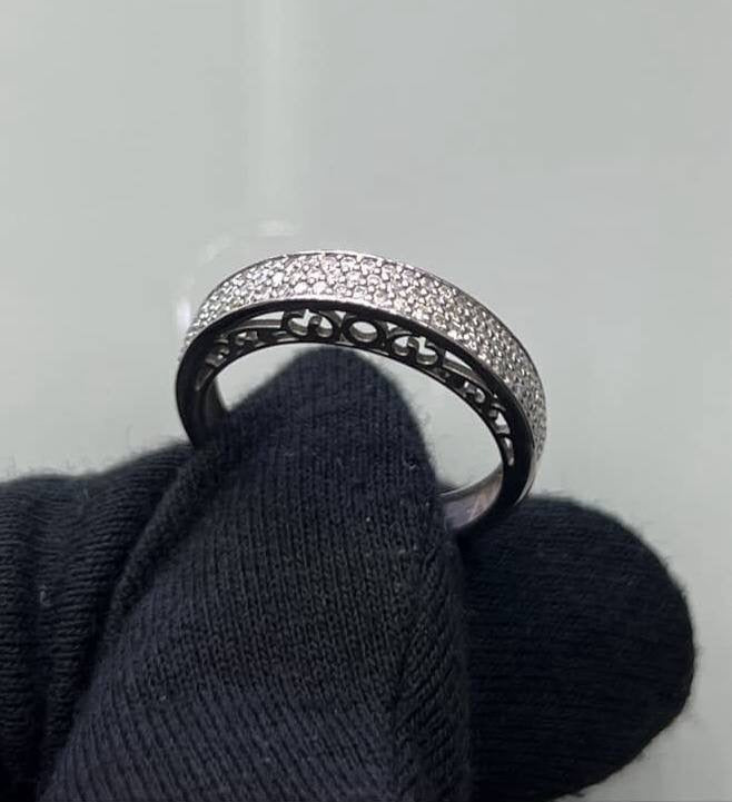 Ring - - 18