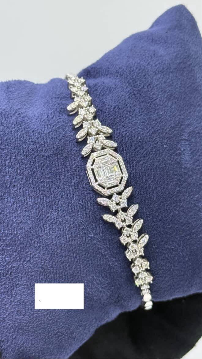 Bracelet - -