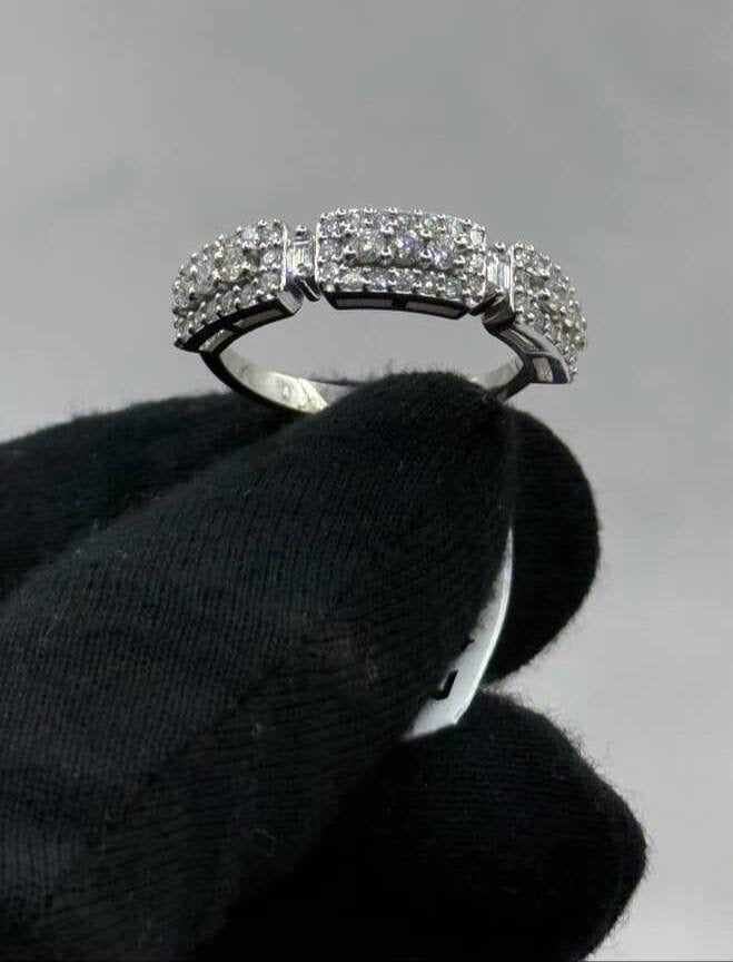 Ring - - 18