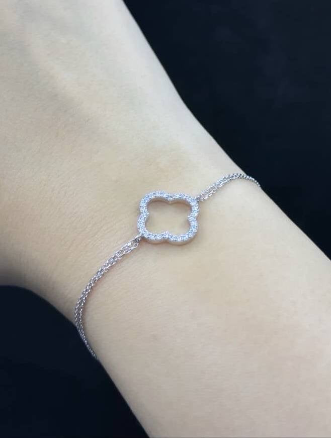 Bracelet - -