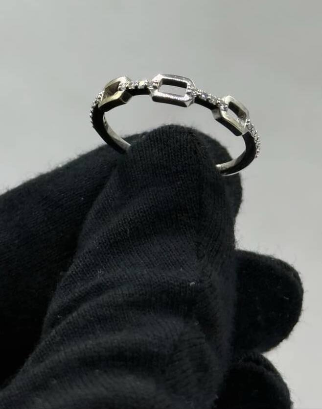 RING - - 18