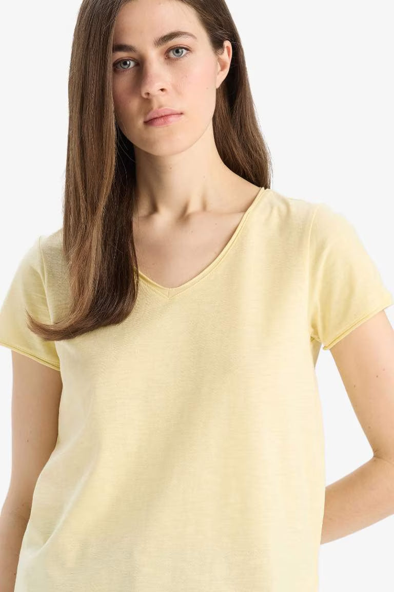 Regular Fit V Neck Basic T-Shirt - - Yellow