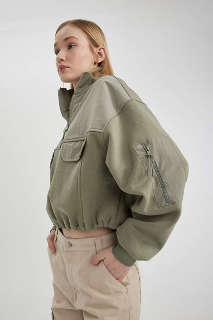 Zipper Collar Thick Fabric Crop Sweatshirt - -