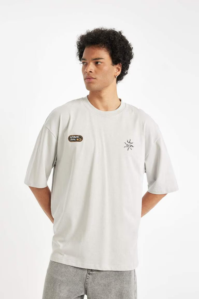 Loose Fit Crew Neck Back Printed T-Shirt - - Heather