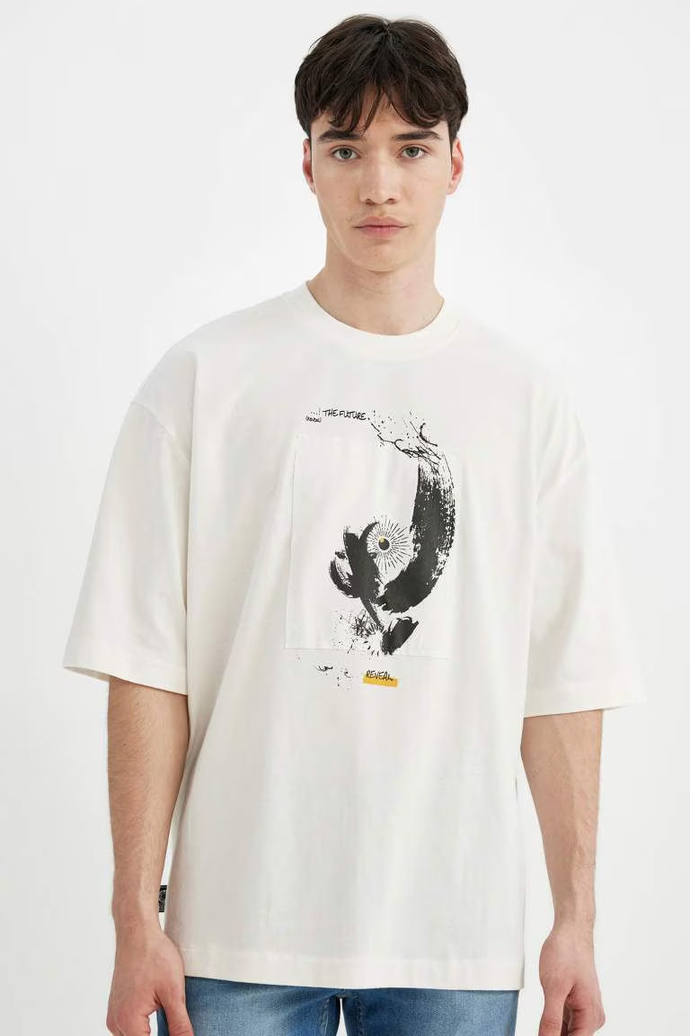 Loose Fit Crew Neck Printed T-Shirt - -