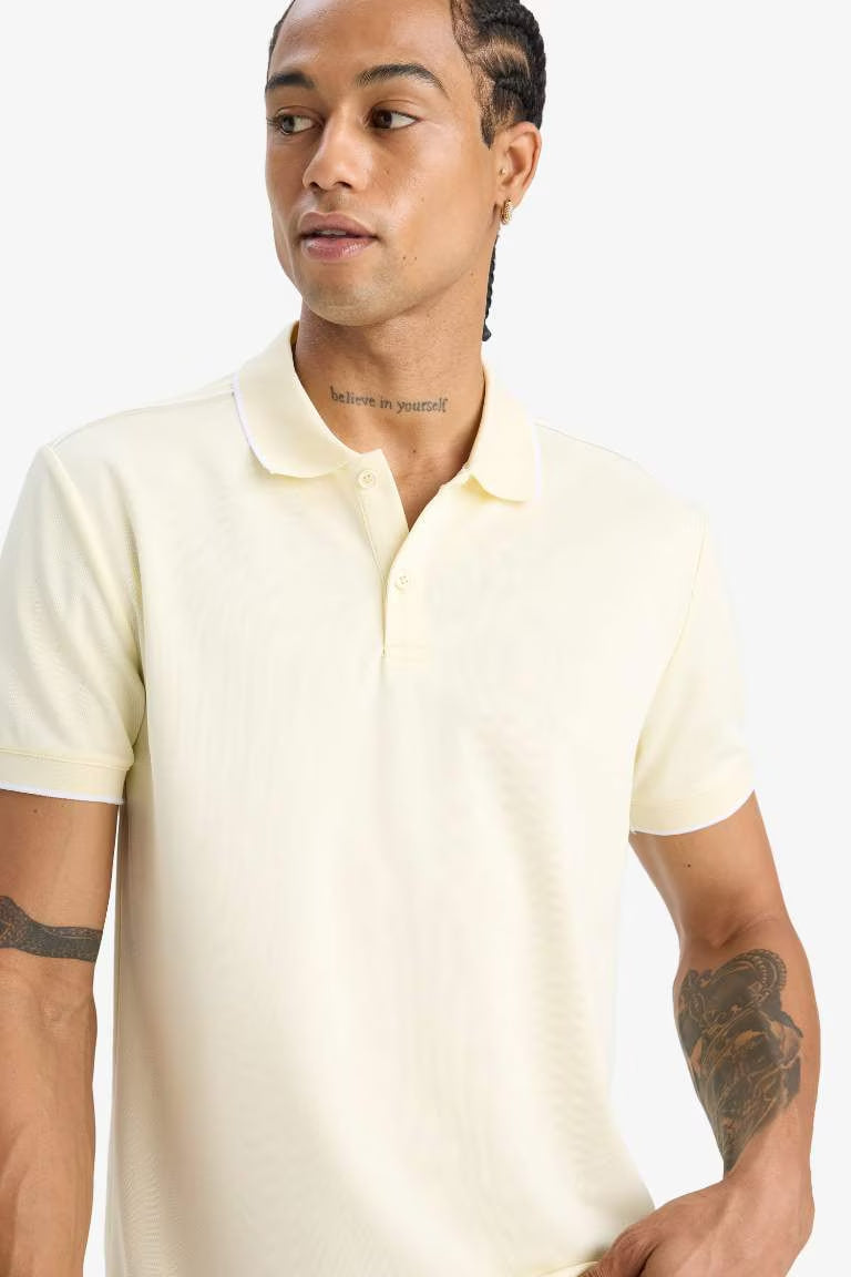Standard Fit Polo Collar Knitwear Polo T-Shirt. - - parchment