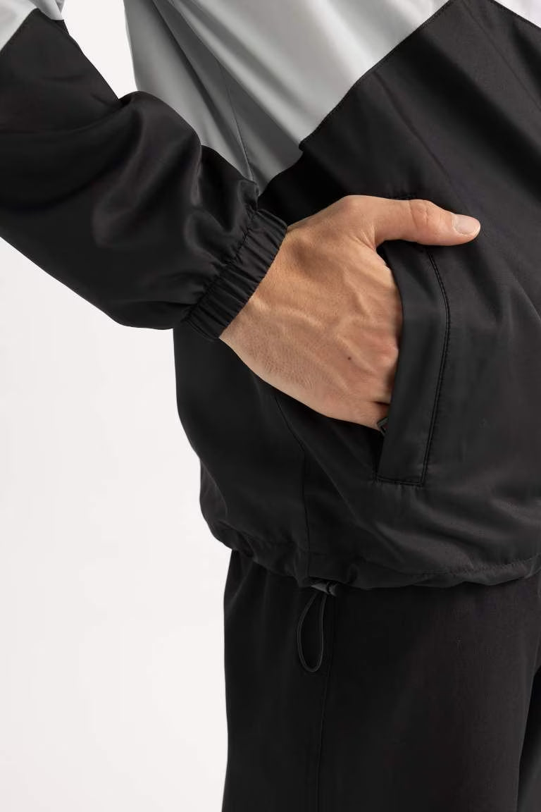 Water Repellent Regular Fit Puffer Jacket - -