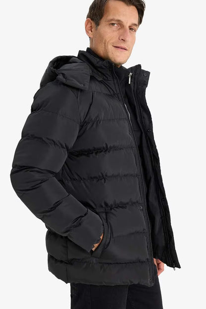 Regular Fit Hooded Zipper Snap Closure Puffer Jacket - -