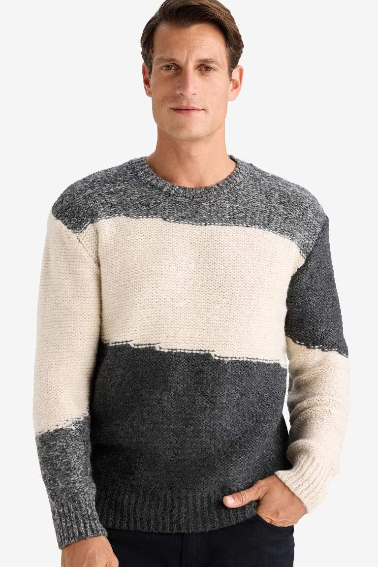Standard Fit Crew Neck Knitwear Pullover - -