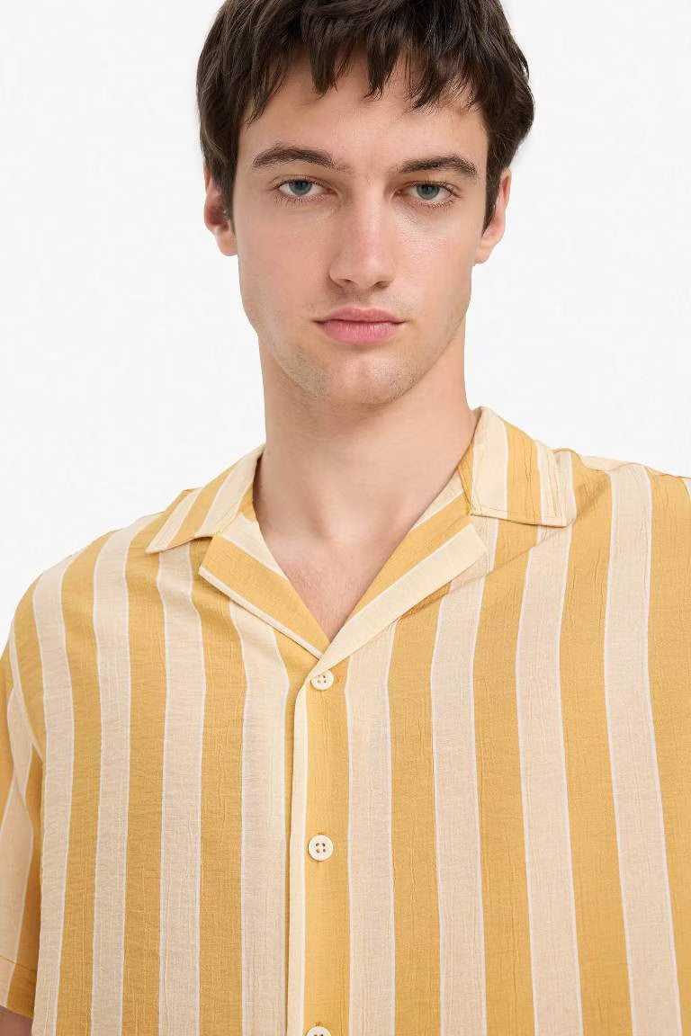 Regular Fit Polo Neck Jacquard Short Sleeve Shirt - -