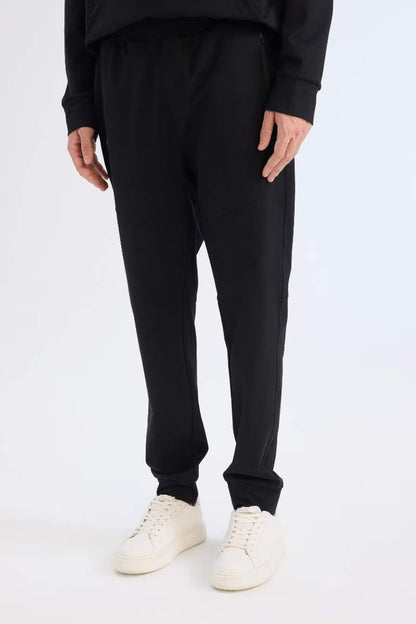 DeFactoFit Slim Fit Standard Leg Joggers - -
