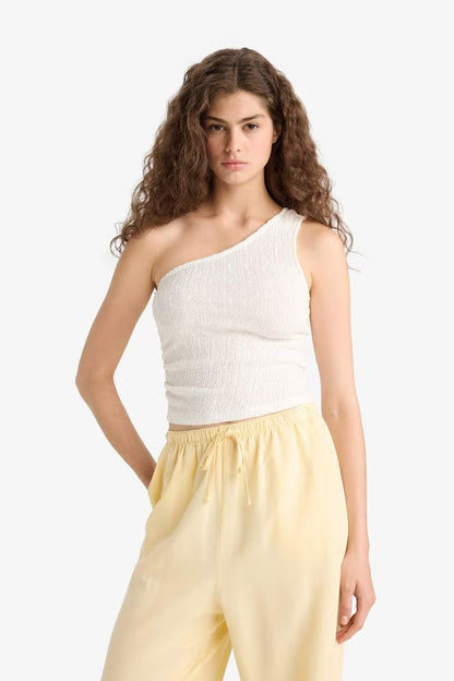 Slim Fit Lace One Shoulder Tank Top - -