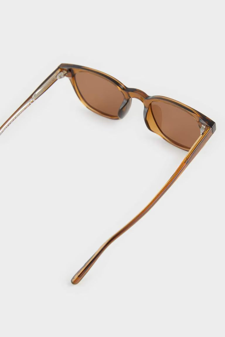 Man Round Sunglasses - -