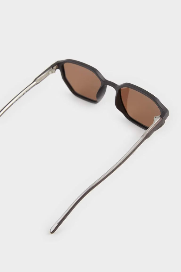 Man Round Sunglasses - -
