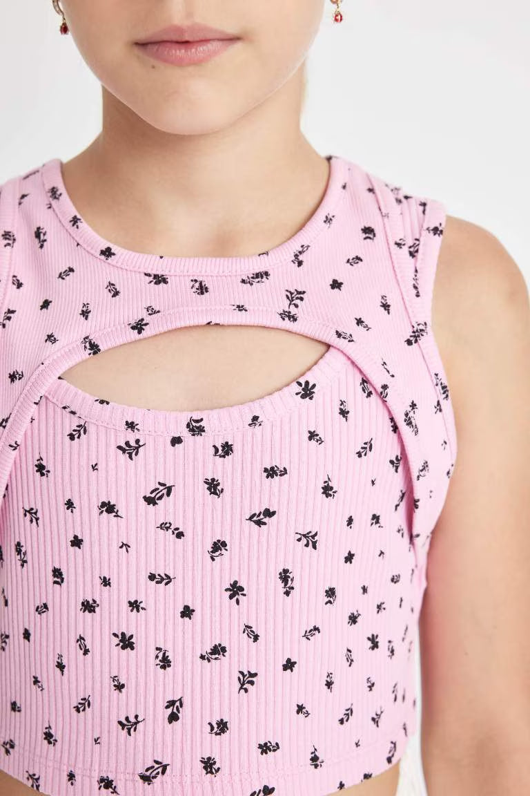 Girl Patterned Crop Top - -