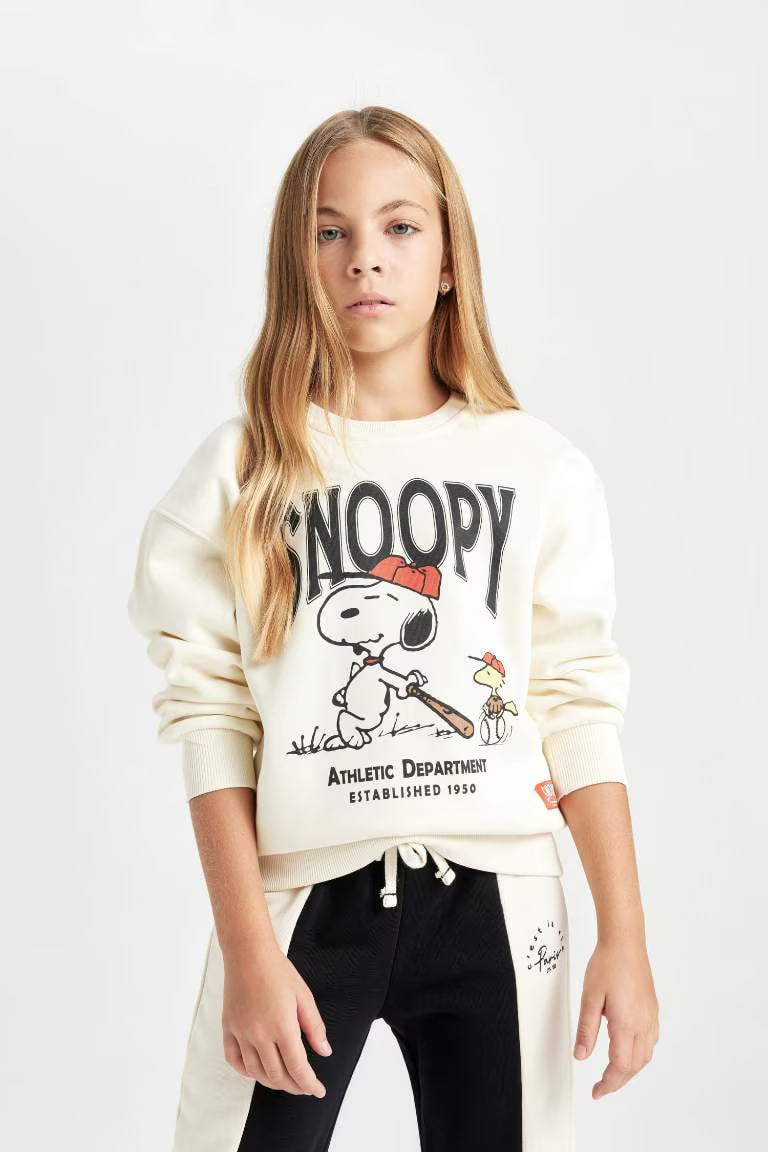 Girl Snoopy Oversize Fit Crew Neck Sweatshirt - - Ecru
