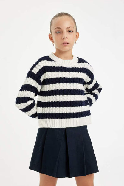 Girl Standard Fit Striped Crew Neck Pullover - -