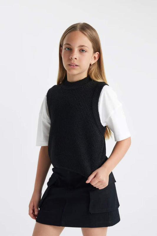 Girl Regular Fit Crew Neck Sweater Vest - - Black