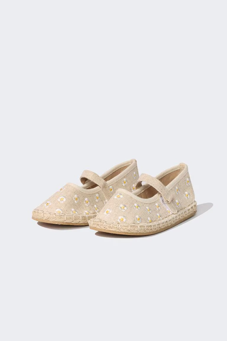 Girl Flat Sole Espadrille Shoes - - Beige
