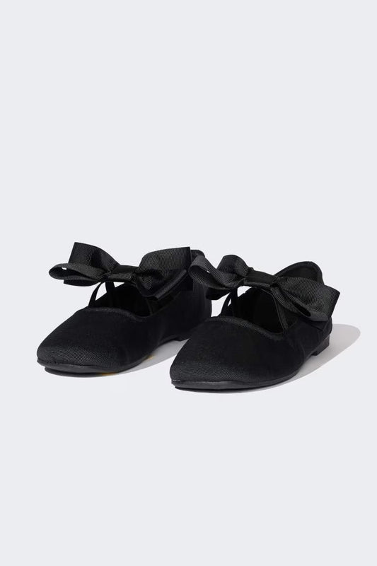 Girl Flat Sole Sandals - - Black