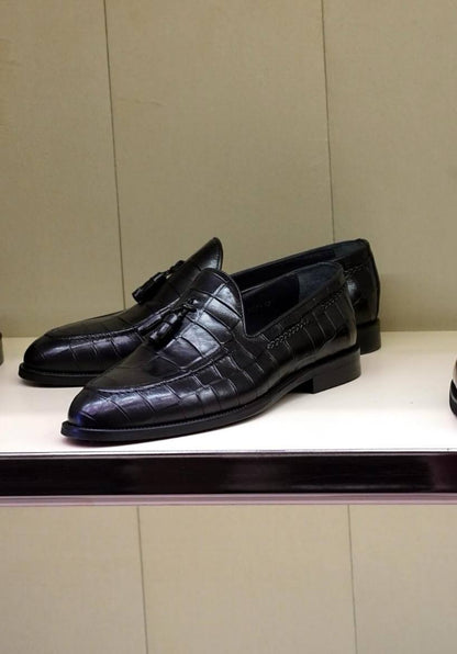 Leather footwear - -