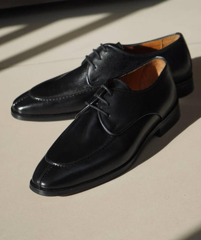 Leather footwear - -